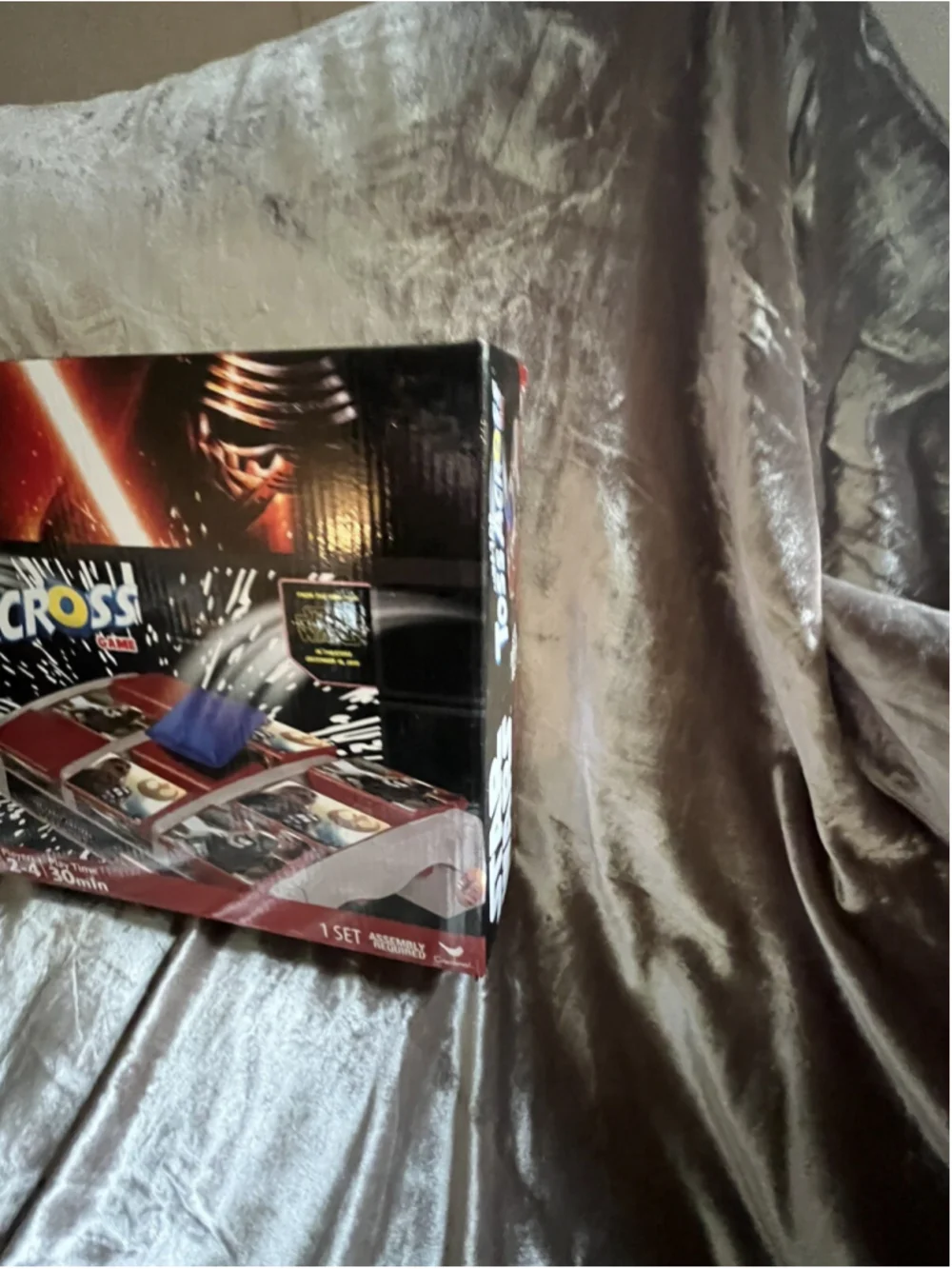 Star Wars Table Top Toss Across Game By Disney / Cardinal Family and Kids Game